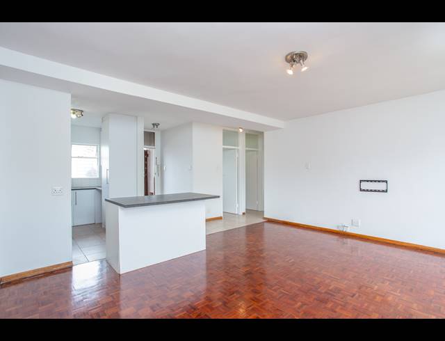 2 BEDROOM APARTMENT FOR SALE IN RONDEBOSCH VILLAGE